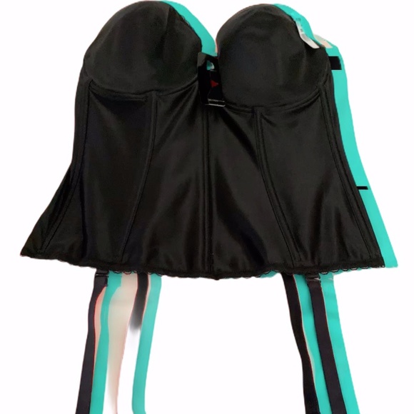 Bustier/Corset - Picture 3 of 9